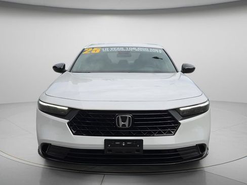Used 2025 Honda Accord Sport image 4