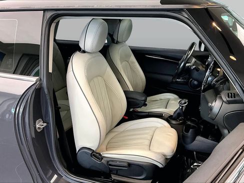 Used 2018 MINI Cooper S FWD image 9