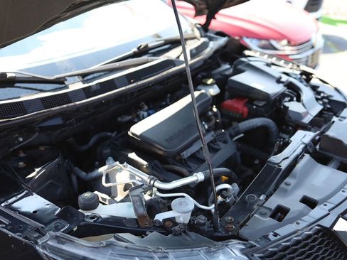 Used 2018 Nissan Rogue Sport SL w/ SL Premium Package image 50