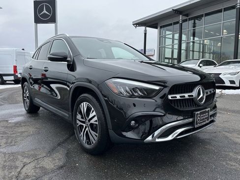 Used 2025 Mercedes-Benz GLA 250 4MATIC image 1
