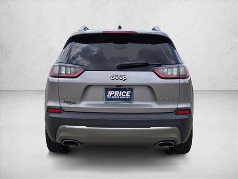 Used 2019 Jeep Cherokee Limited AWD/4WD image 6
