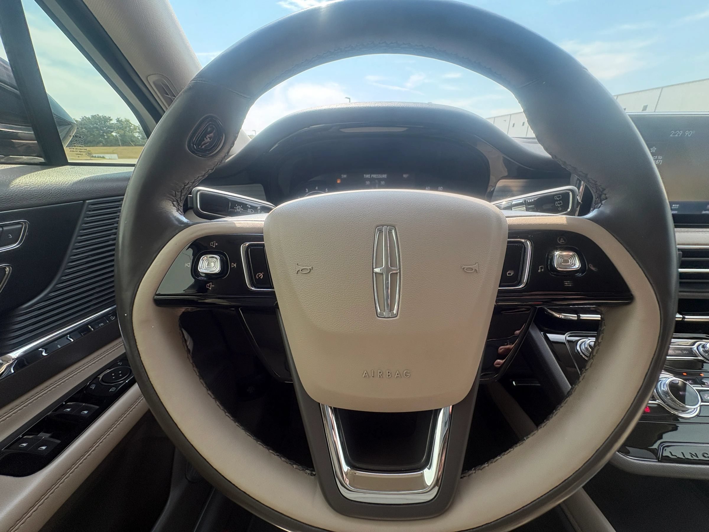 Used 2020 Lincoln Corsair FWD image 10