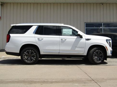 New 2026 GMC Yukon Elevation AWD/4WD image 2