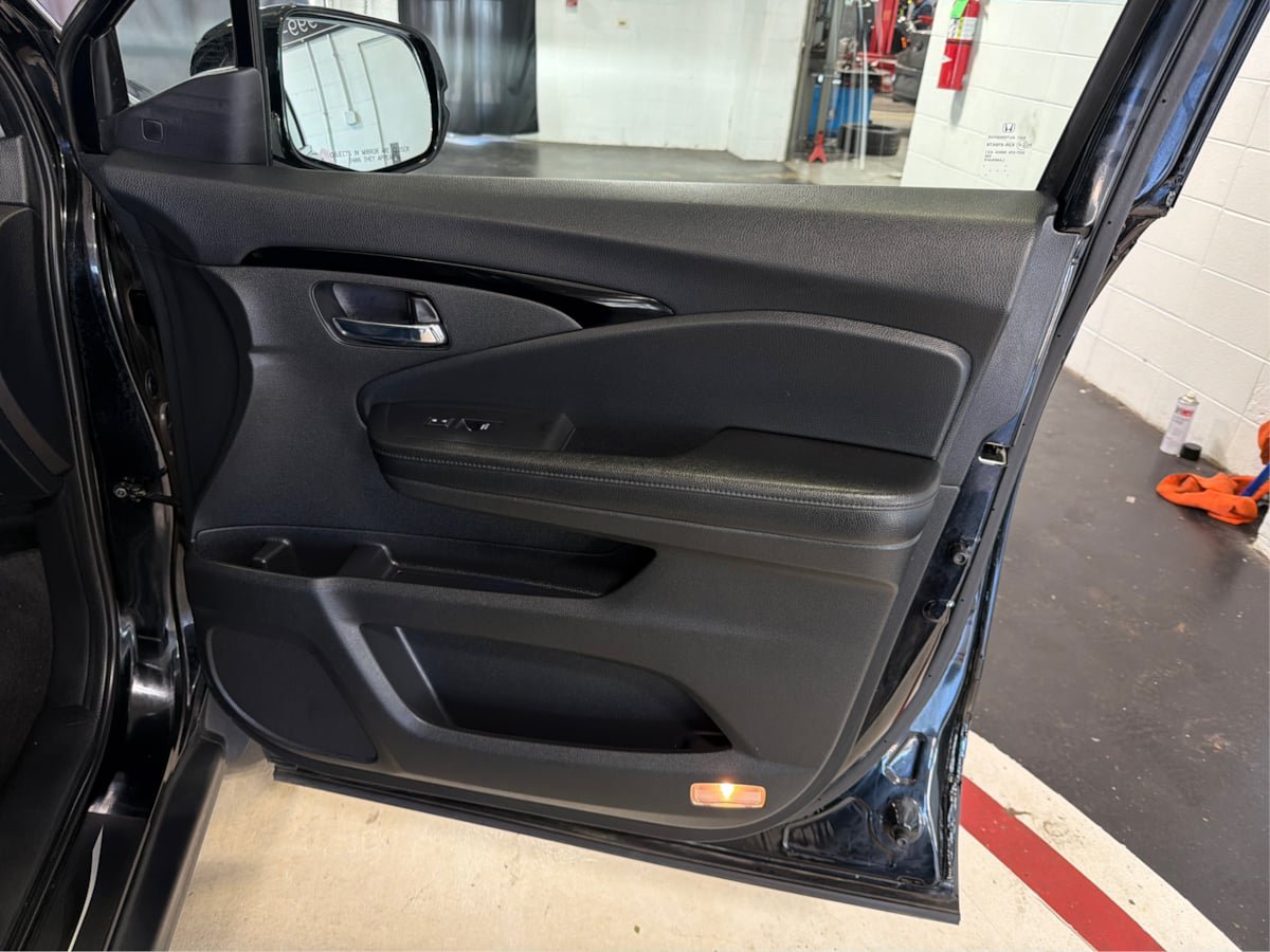 Used 2020 Honda Pilot Touring image 26