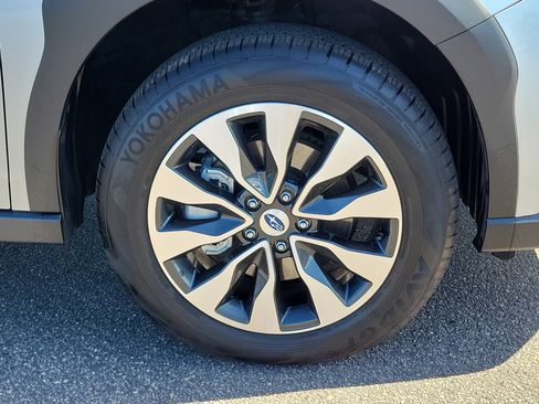 Used 2023 Subaru Outback Limited XT image 7