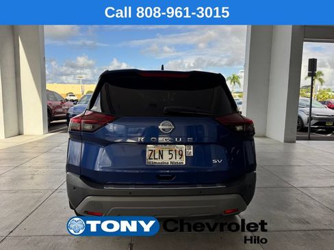 Used 2022 Nissan Rogue SV w/ SV Premium Package FWD image 4
