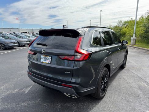 Used 2025 Honda CR-V Sport Touring image 4