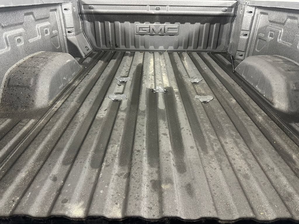 Used 2025 GMC Sierra 2500 AT4X AWD/4WD image 28