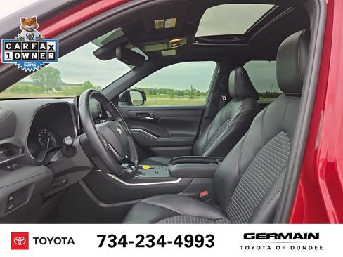 Used 2021 Toyota Highlander XSE FWD image 13