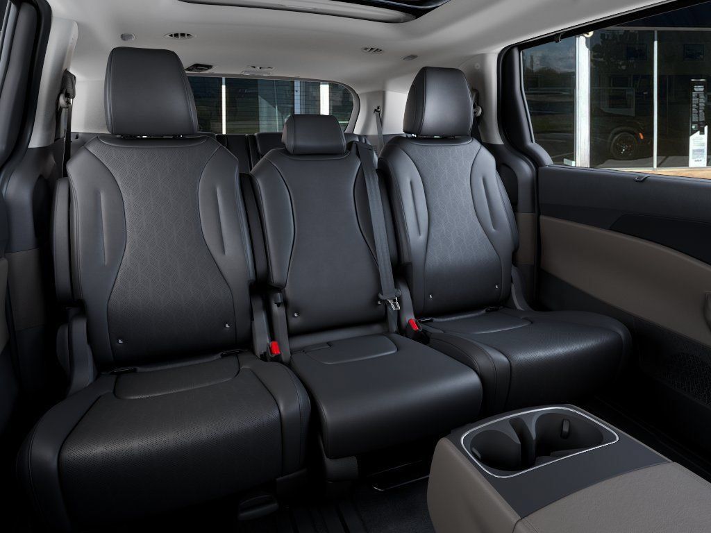New 2026 Kia Carnival SX FWD image 16