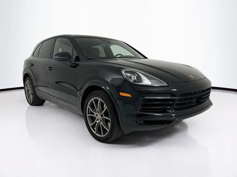 Certified 2023 Porsche Cayenne AWD/4WD image 9