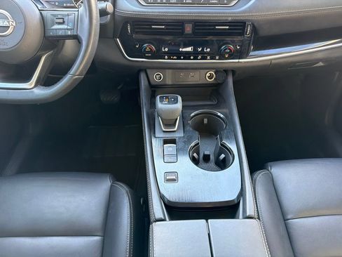 Used 2023 Nissan Rogue SL FWD image 26