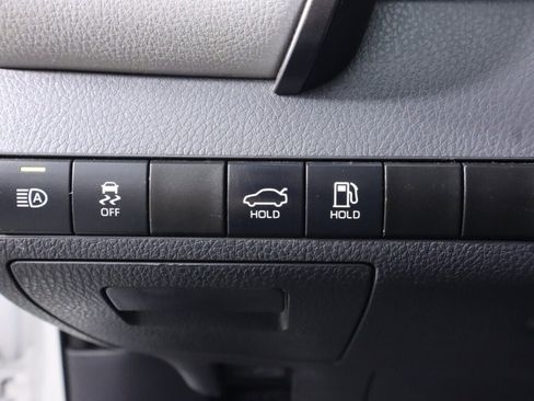 Used 2023 Toyota Camry LE image 10