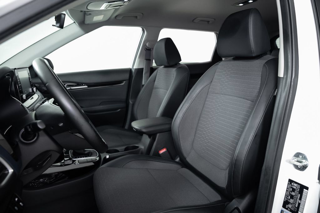 Used 2023 Kia Seltos S FWD image 19