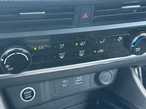 Used 2023 Nissan Rogue S image 24