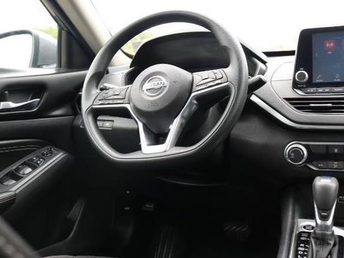 Used 2020 Nissan Altima 2.5 S FWD image 21