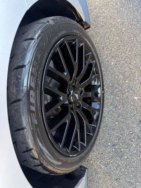 Used 2015 Ford Mustang GT Premium w/ GT Performance Package RWD image 14