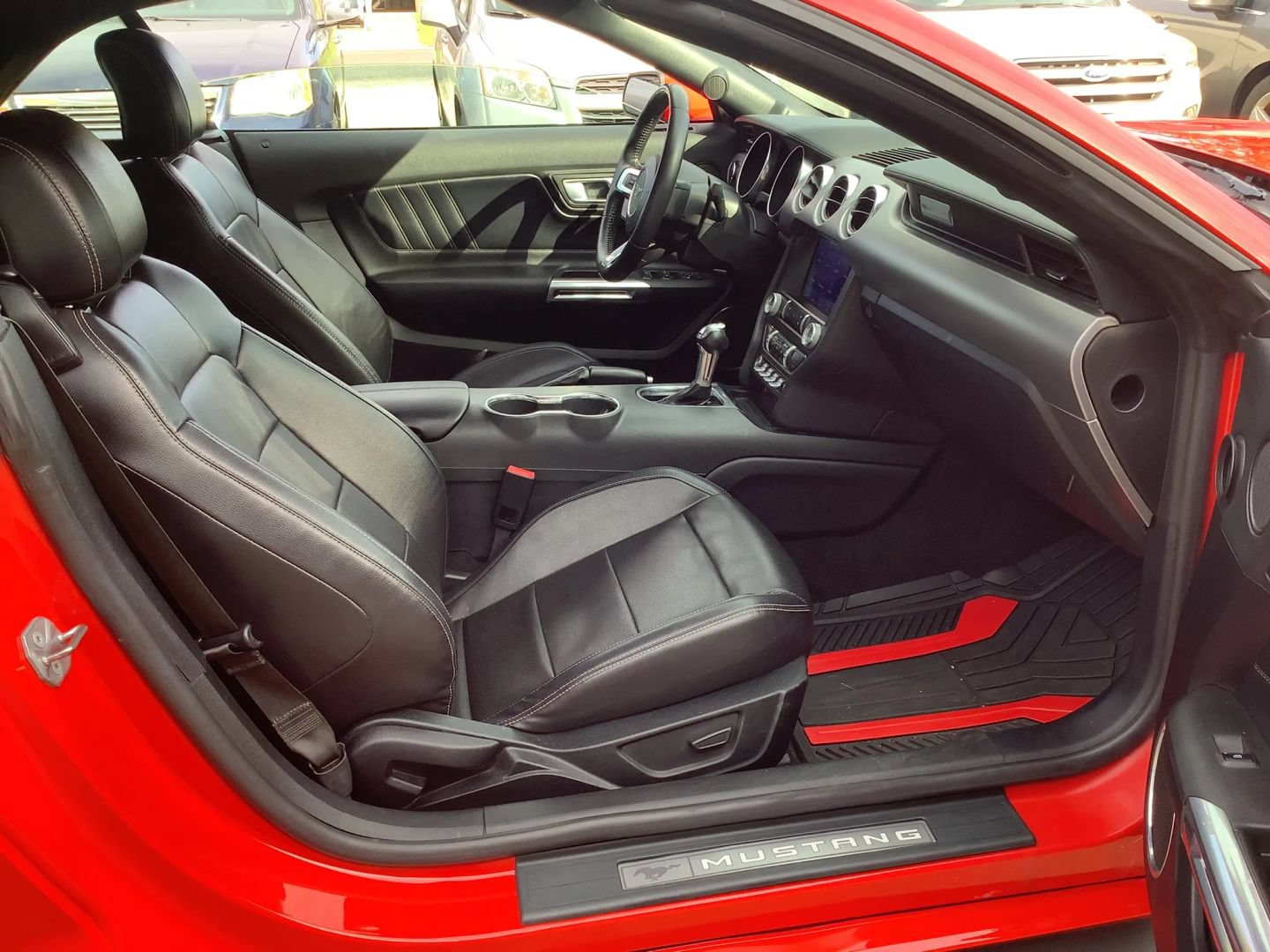 Used 2022 Ford Mustang Premium RWD image 10