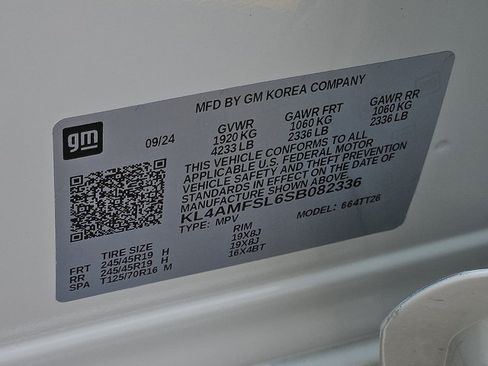 Used 2025 Buick Encore GX Avenir w/ Avenir Technology Package FWD image 27