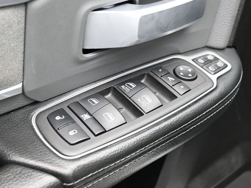 Used 2023 RAM 2500 Big Horn w/ Level 1 Equipment Group image 28