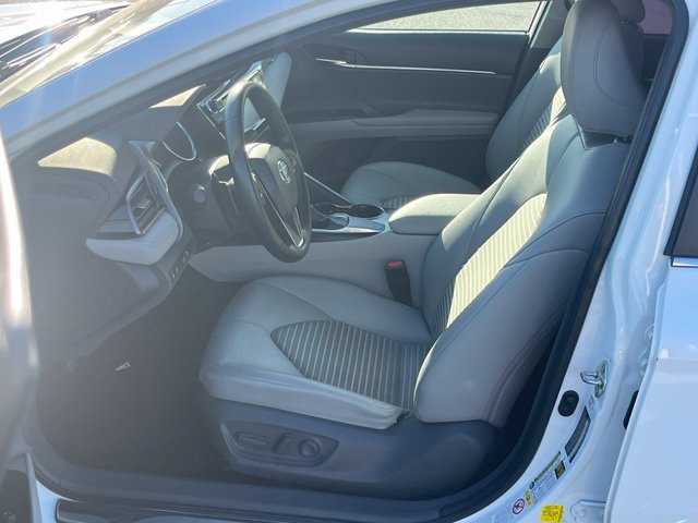 Used 2019 Toyota Camry SE w/ Protection Package (Q2) FWD image 9