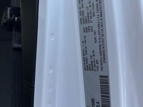 Used 2024 Jeep Wrangler Unlimited image 30