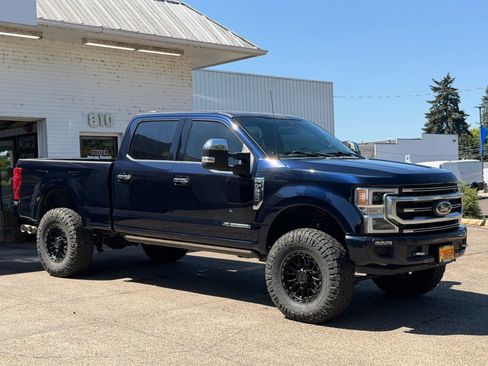 Used 2022 Ford F350 Platinum w/ FX4 Off-Road Package AWD/4WD image 1