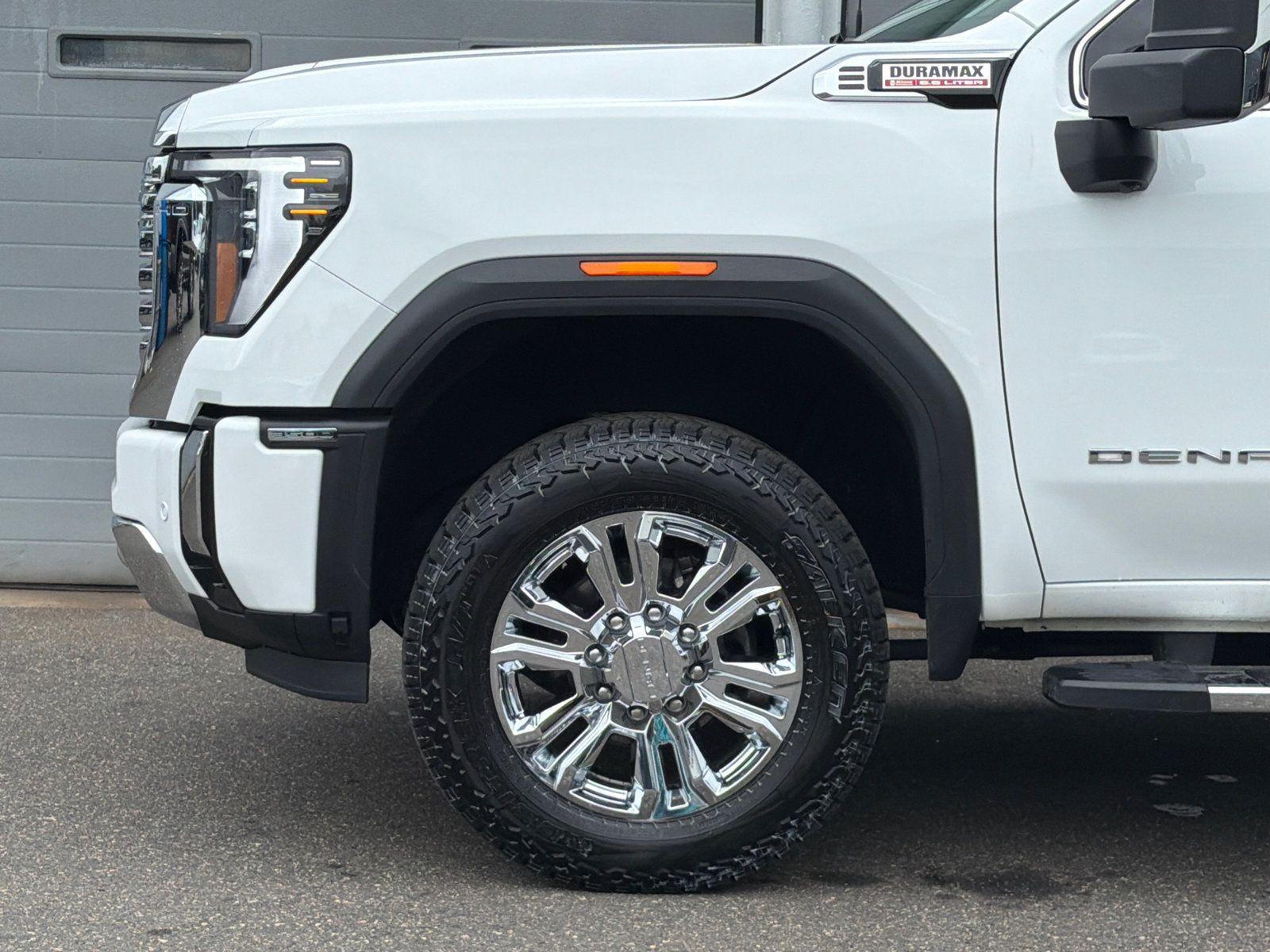 Used 2024 GMC Sierra 3500 Denali AWD/4WD image 5