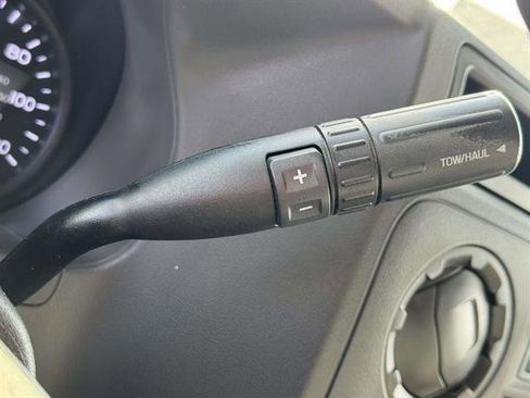 Used 2022 Ford E-450 and Econoline 450 Super Duty w/ Power Windows & Locks Group image 14