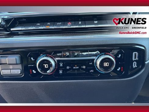 New 2026 GMC Sierra 1500 Elevation image 33