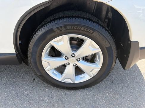 Used 2014 Subaru Forester 2.5i Limited AWD/4WD image 15