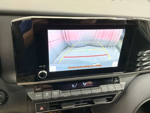 Used 2025 Toyota Camry SE FWD image 20