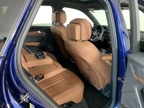 Used 2023 Audi Q5 2.0T Prestige w/ Prestige Package image 38