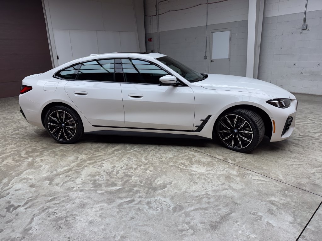 Used 2026 BMW 430i xDrive w/ M Sport Package AWD/4WD image 6