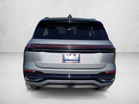 Used 2025 Lincoln Nautilus Black Label image 6