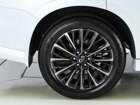 New 2026 INFINITI QX80 Autograph w/ Premium Cargo Package AWD/4WD image 13