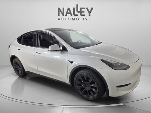 Used 2023 Tesla Model Y Long Range image 6