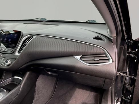 Used 2019 Chevrolet Malibu LT FWD image 26