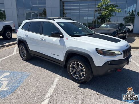 Used 2022 Jeep Cherokee Trailhawk w/ Comfort/Convenience Group AWD/4WD image 34