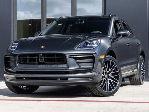 Certified 2026 Porsche Macan AWD/4WD image 1