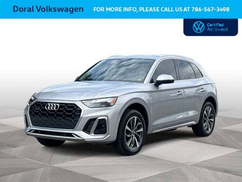 Used 2023 Audi Q5 2.0T Premium w/ Convenience Package image 4
