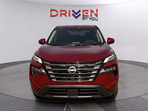 New 2026 Nissan Rogue SV FWD image 9