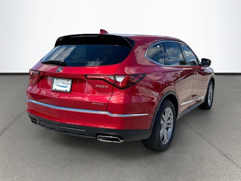 Used 2023 Acura MDX SH-AWD image 4