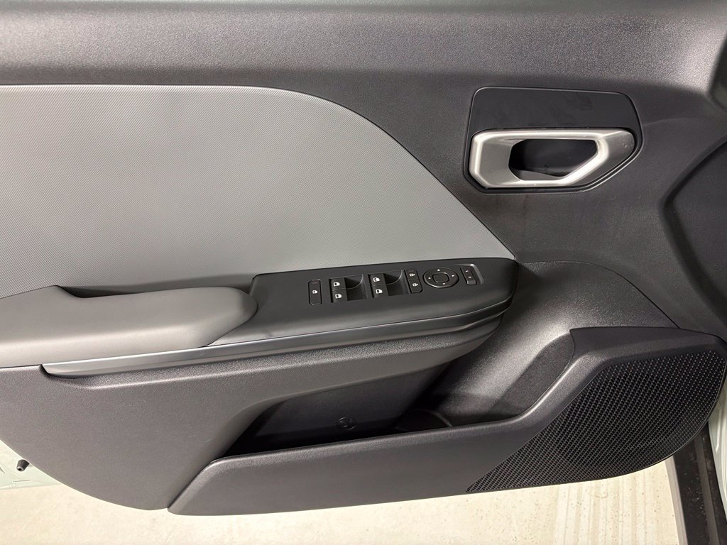 New 2026 Kia K4 FWD image 14