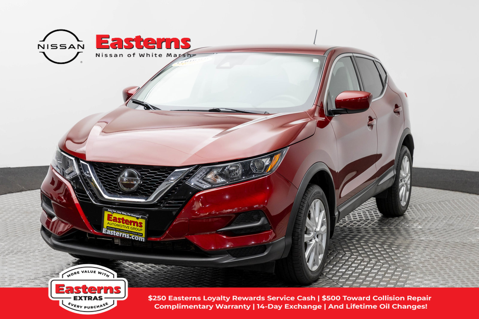 Used 2020 Nissan Rogue Sport S w/ Appearance Package FWD image 1