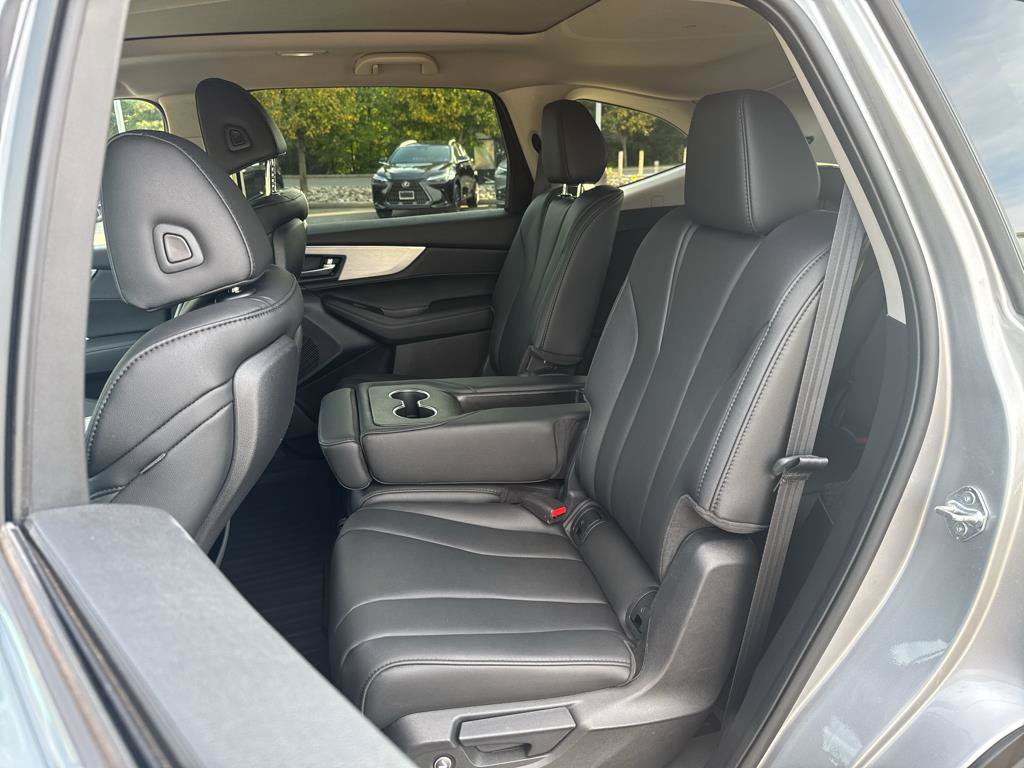 Certified 2024 Acura MDX SH-AWD image 29