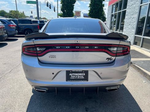 Used 2018 Dodge Charger R/T RWD image 6