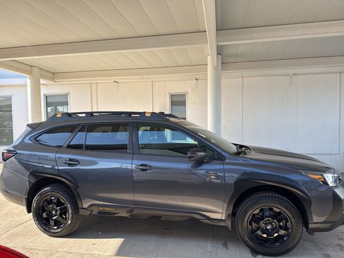 Used 2022 Subaru Outback Wilderness w/ Wilderness Package image 6