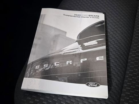 Used 2023 Ford Escape ST-Line w/ Cold Weather Package FWD image 27