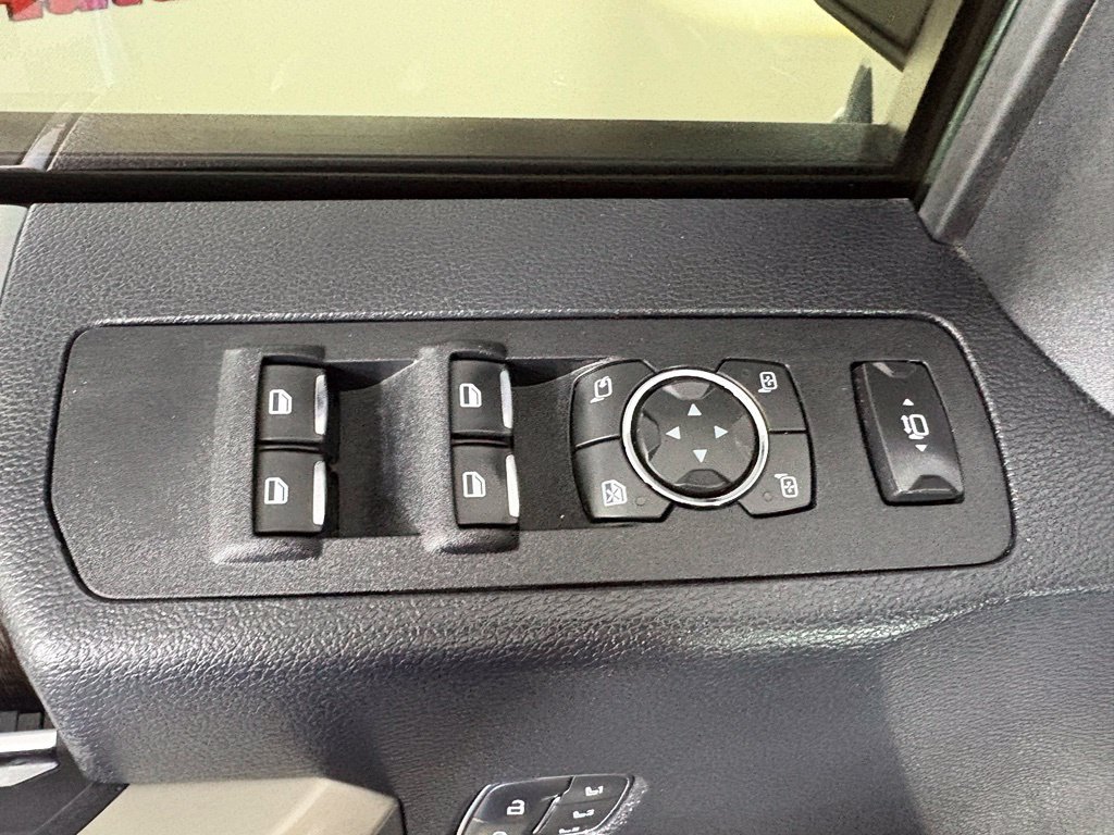 Used 2020 Ford F250 Lariat AWD/4WD image 20